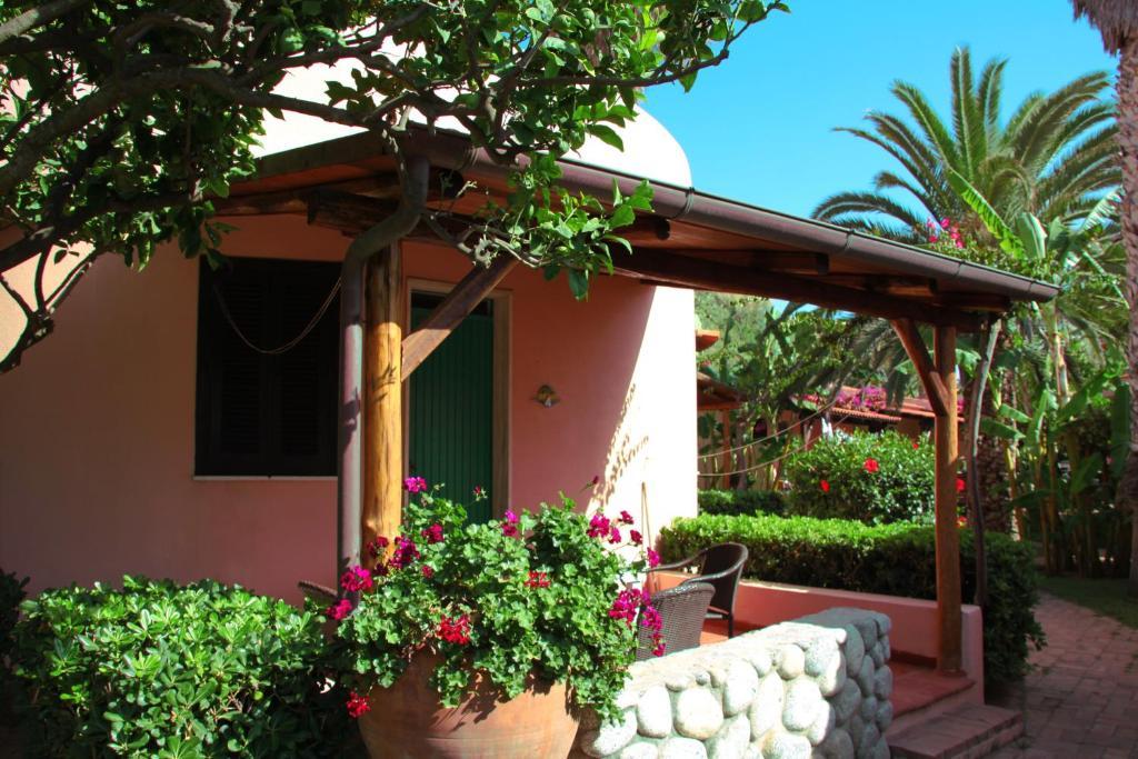 Hotel Villaggio Cala Di Volpe Capo Vaticano Pokoj fotografie