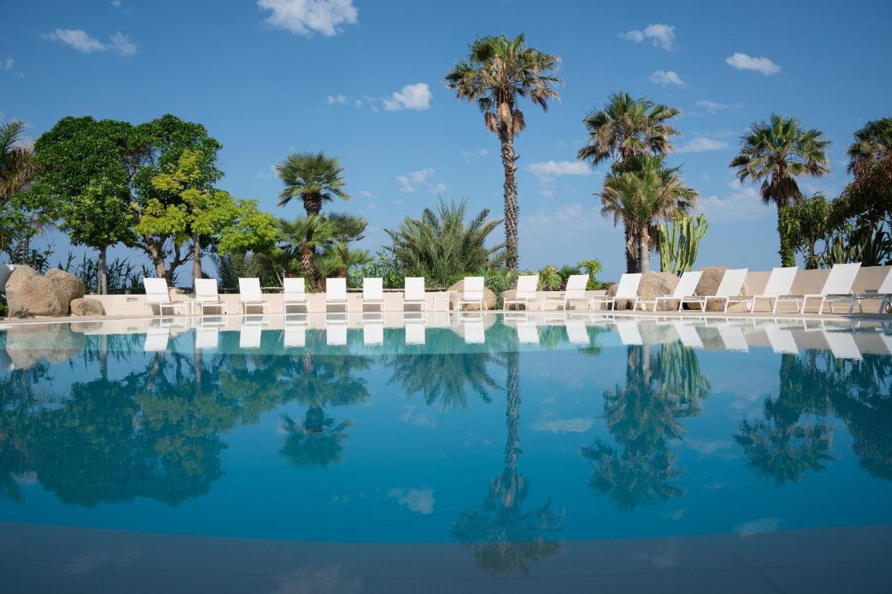 Hotel Villaggio Cala Di Volpe Capo Vaticano Exteriér fotografie