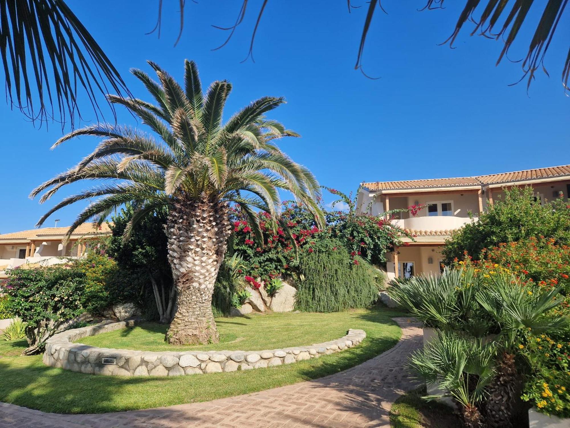 Hotel Villaggio Cala Di Volpe Capo Vaticano Exteriér fotografie