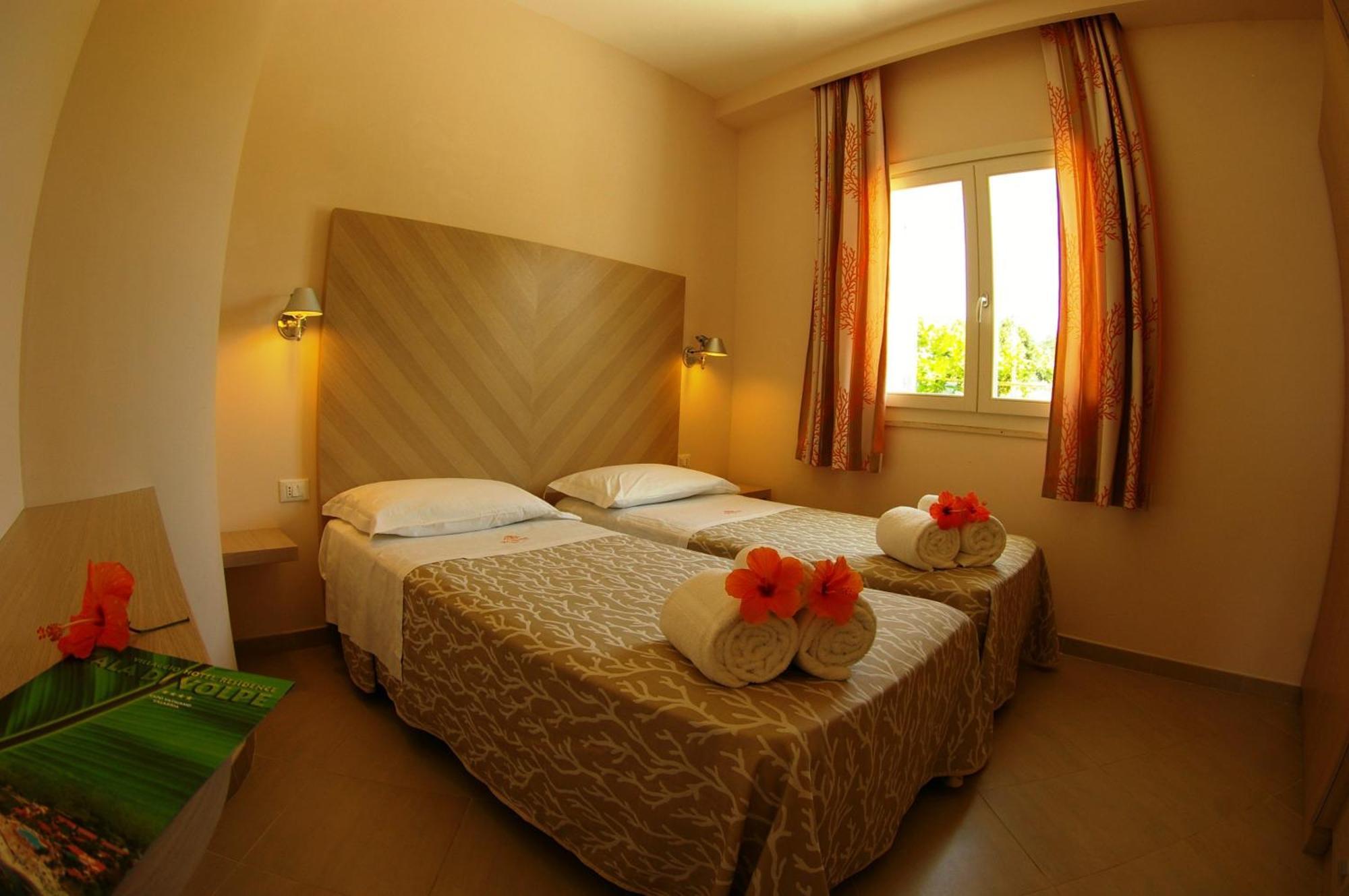 Hotel Villaggio Cala Di Volpe Capo Vaticano Exteriér fotografie